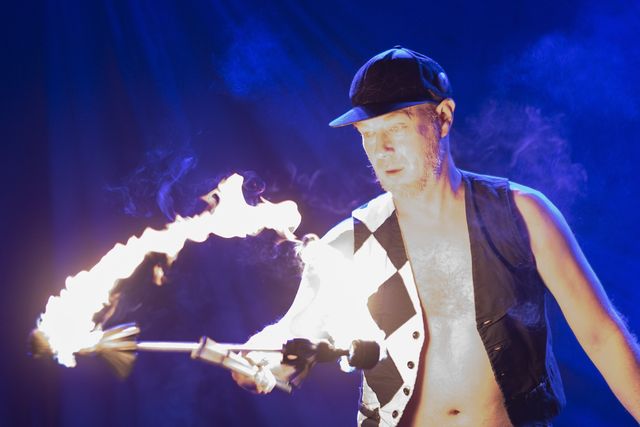 Mouse, fire performance at Dante's Sinferno — frame 6