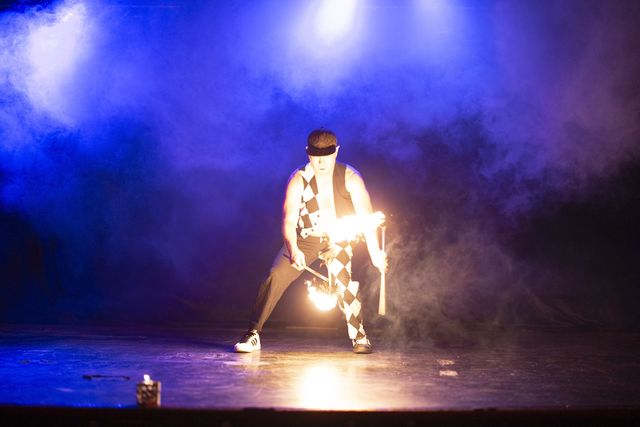 Mouse, fire performance at Dante's Sinferno — frame 9