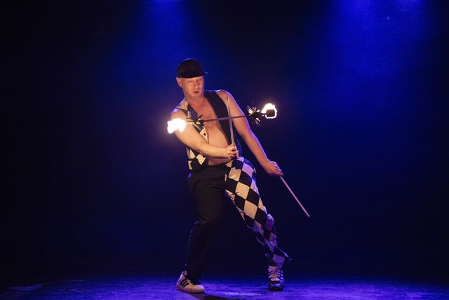 Mouse, fire performance at Dante's Sinferno — frame 34
