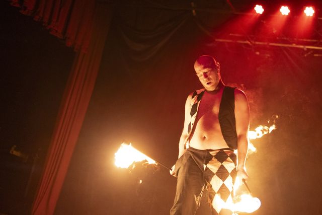 Mouse, fire performance at Dante's Sinferno — frame 41