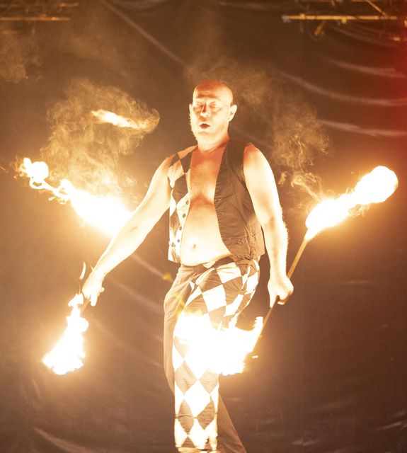 Mouse, fire performance at Dante's Sinferno — frame 42