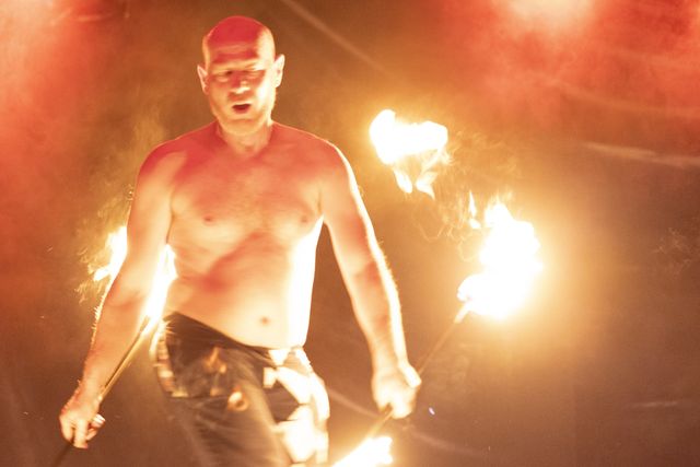 Mouse, fire performance at Dante's Sinferno — frame 43