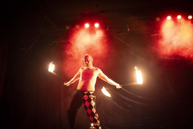 Mouse, fire performance at Dante's Sinferno — frame 45