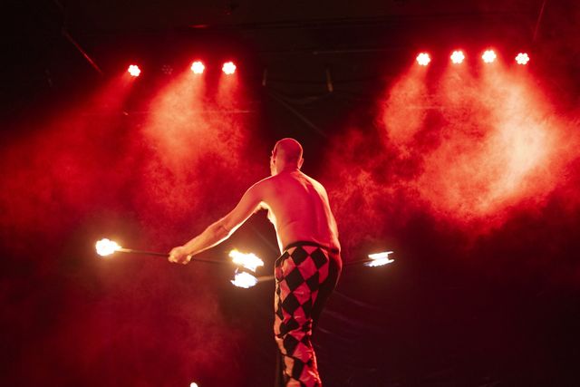 Mouse, fire performance at Dante's Sinferno — frame 46
